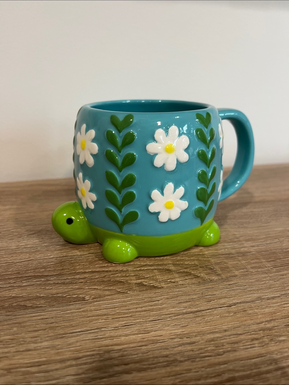 Blue & Green Turtle Daisy Ceramic Mug